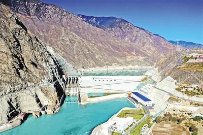 建行西藏區(qū)分行: 綠色金融引領(lǐng)高原新風(fēng)尚